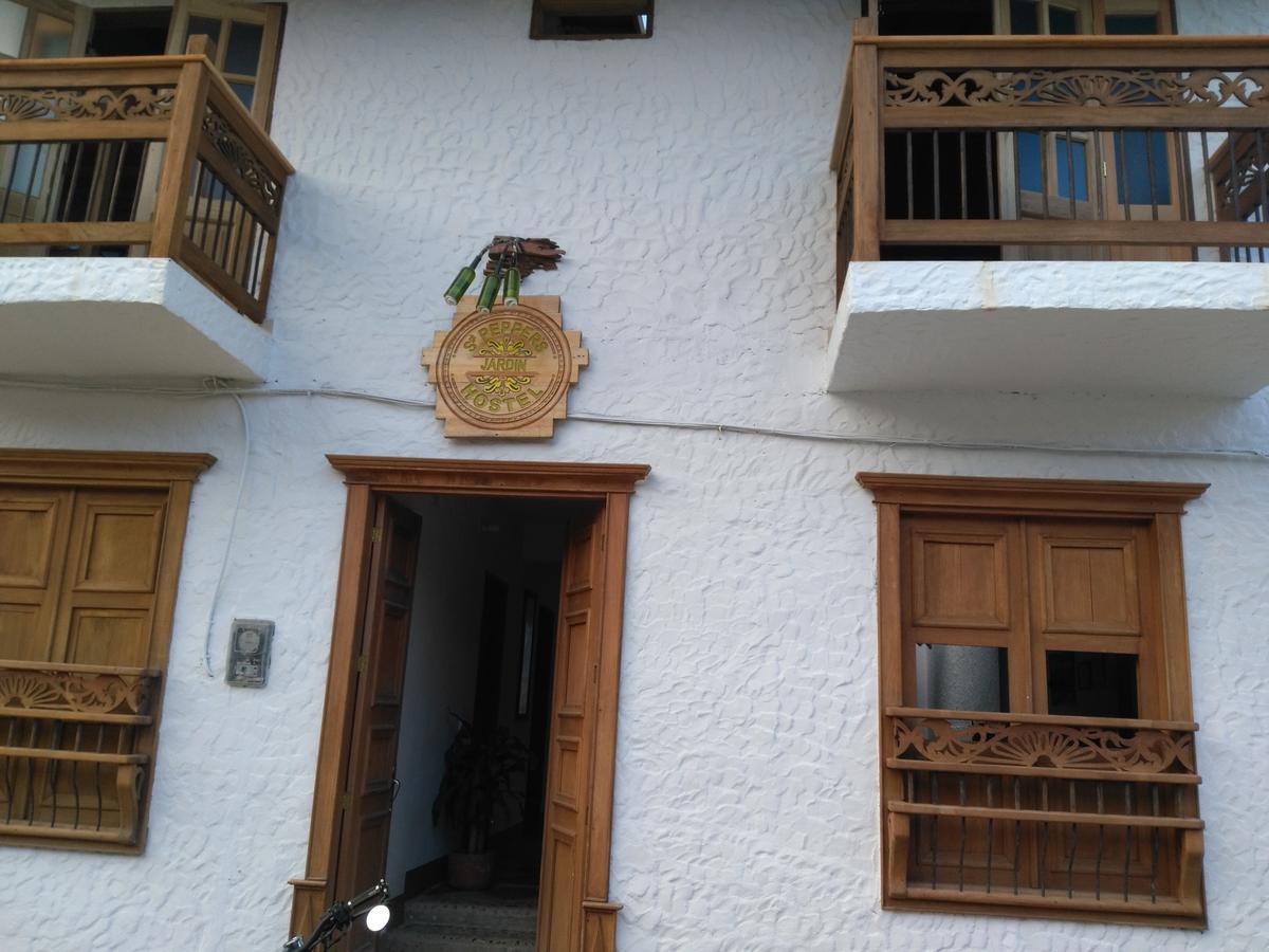 Sergeant Pepper'S Hostel ハルディン エクステリア 写真
