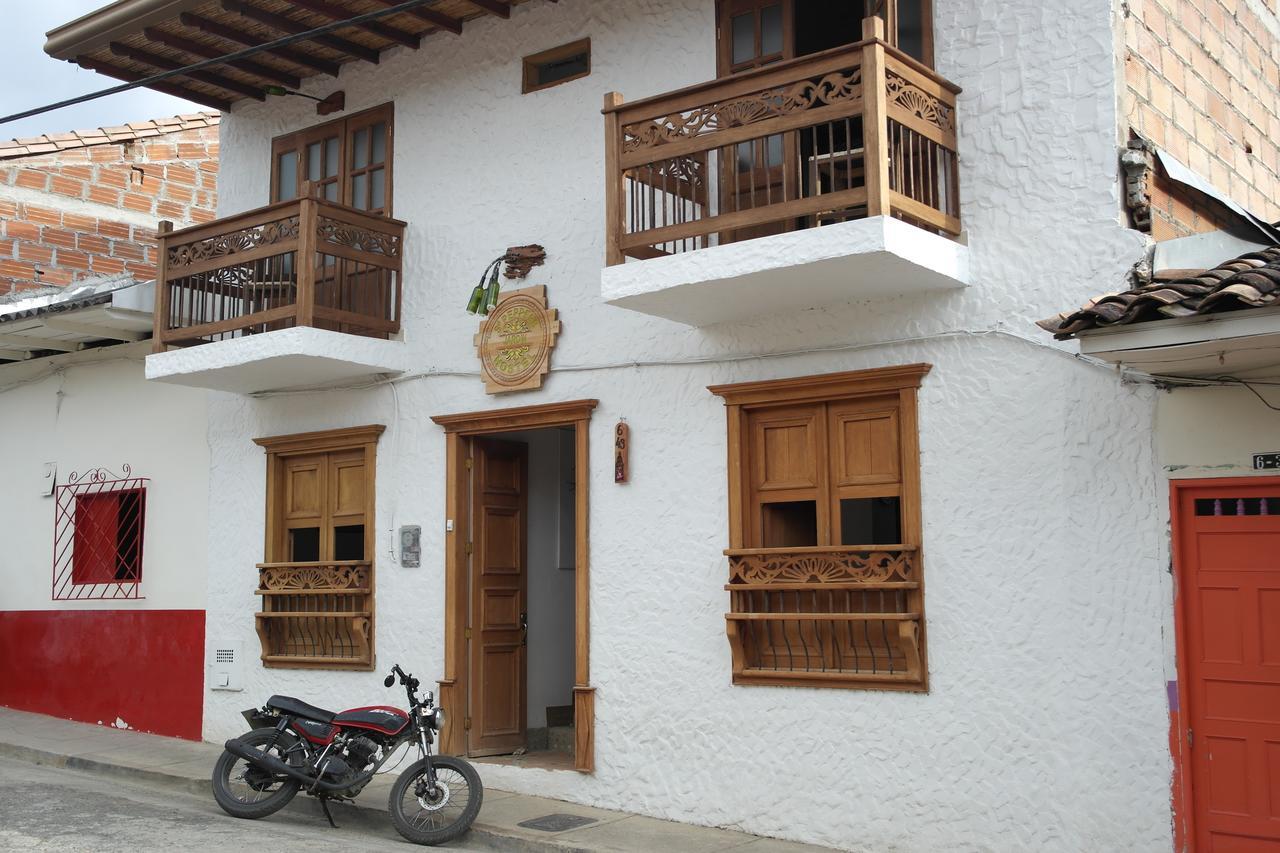 Sergeant Pepper'S Hostel ハルディン エクステリア 写真