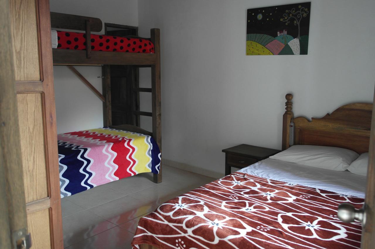 Sergeant Pepper'S Hostel ハルディン エクステリア 写真
