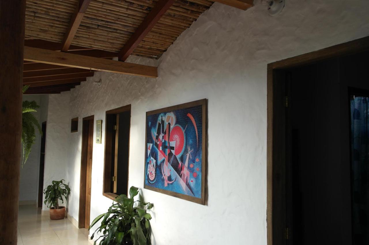Sergeant Pepper'S Hostel ハルディン エクステリア 写真